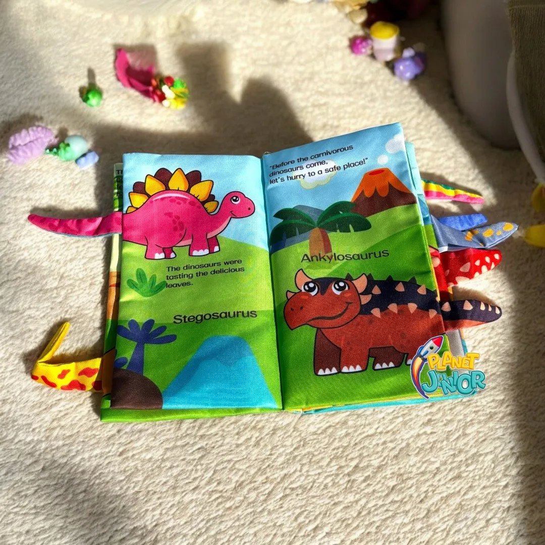 Dinosaur World 3D Cloth Book Set